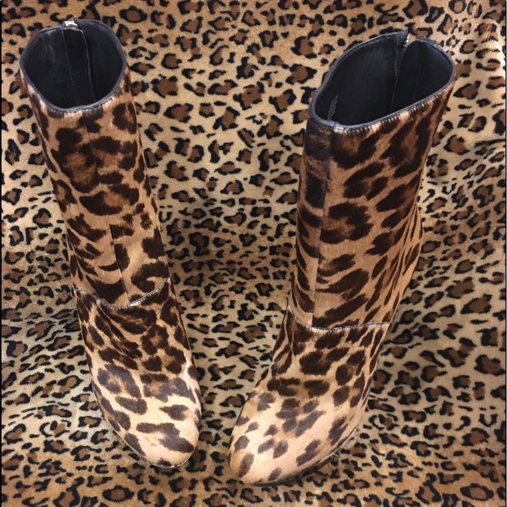 Brian Atwood Boots/Excellent Condition.